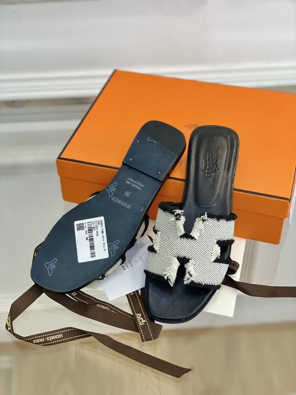 Hermes Shoe 